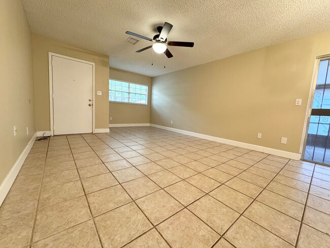 Building Photo - Newly Renovated 3/2 Home ~ Updated Kitchen ~ Fenced Yard!