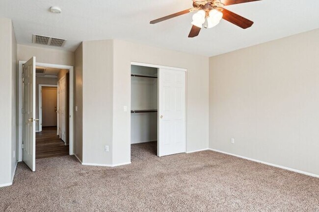 Building Photo - 2159 W Jasper Butte Dr