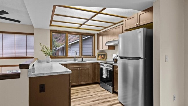 Building Photo - Charming Single-Family Home in Glenwood Sp...