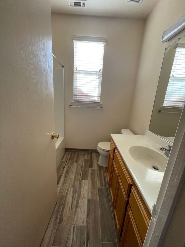 Building Photo - 4143 Canopy Ct