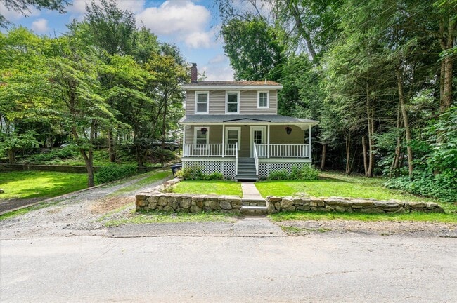 Building Photo - 2 Congdon Ln