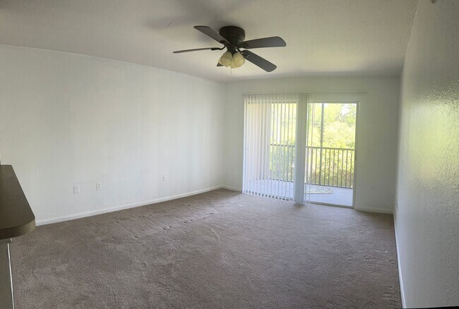 Building Photo - 940 Village Trail
