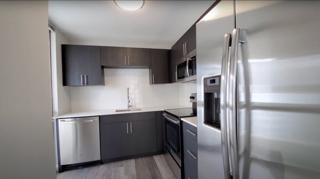 Kitchen - 875 N State St
