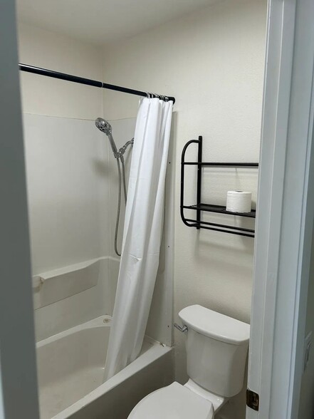 Building Photo - 23 Via Prado