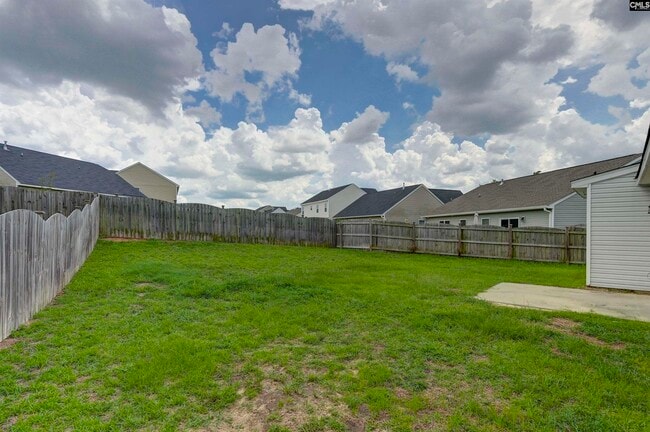 Building Photo - 357 Finch Ln