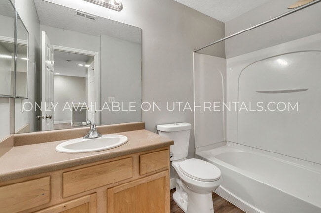 Building Photo - 3053 Sage Loop