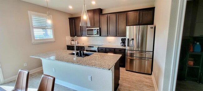 Building Photo - 165 Kulmbacher Dr