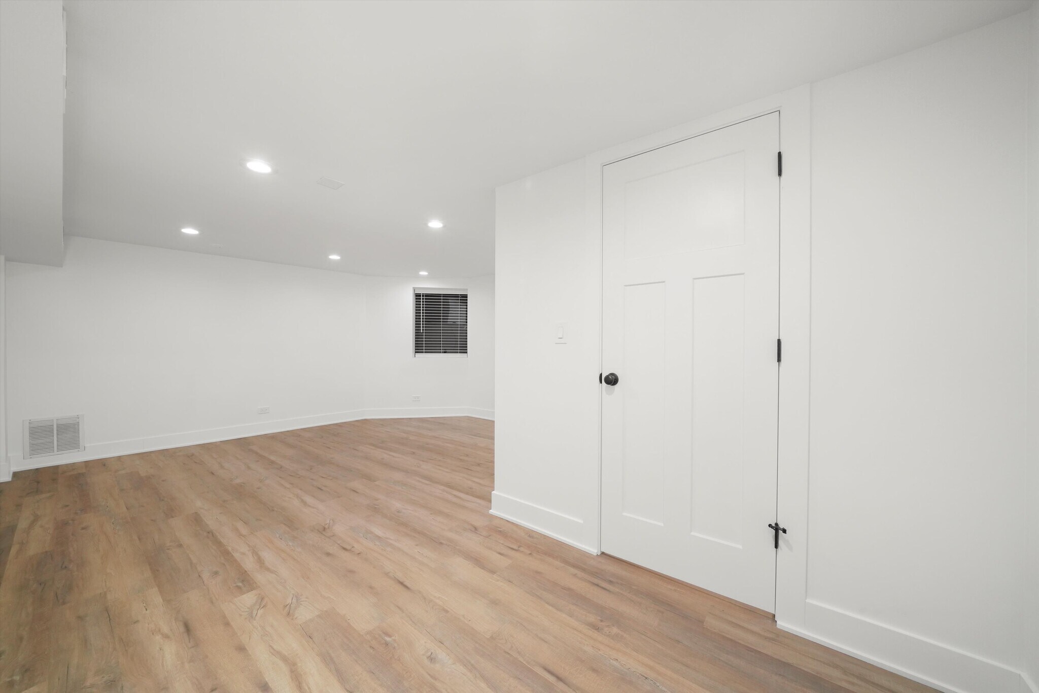 Building Photo - 2613 N Fairfield Ave