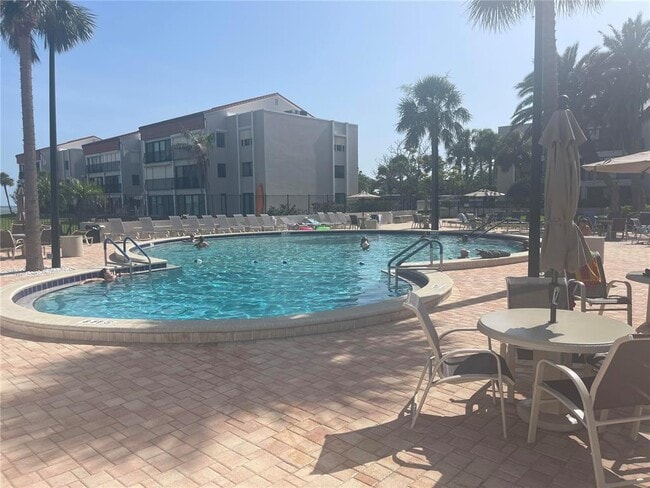 Building Photo - 851 Bayway Blvd