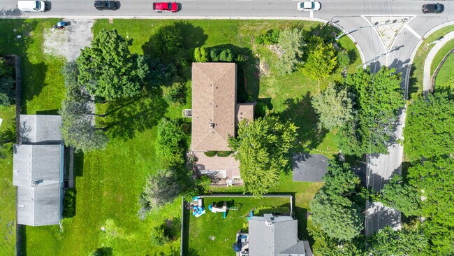 Building Photo - 288 Middaugh Rd