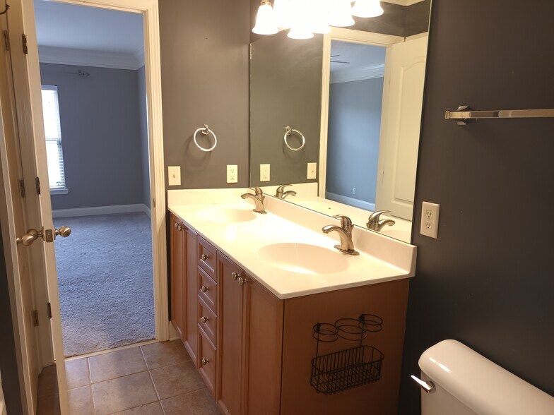 Master Bath 1 - 2626 Nashboro Blvd