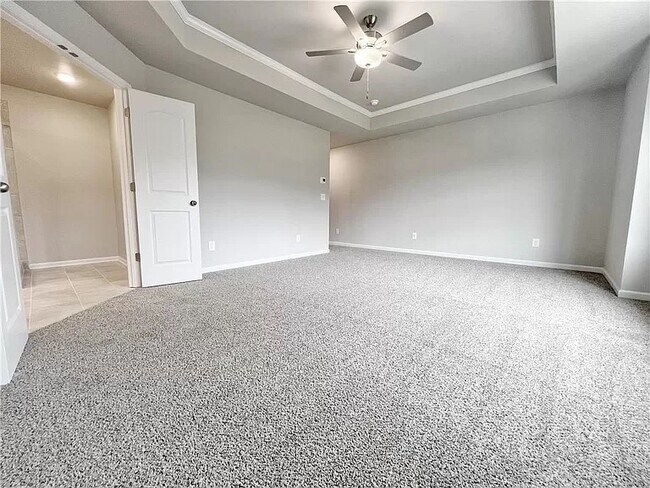 Building Photo - 1446 Fern Ridge Ln