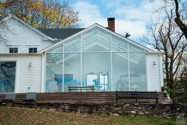 Building Photo - 145 E Camp Rd