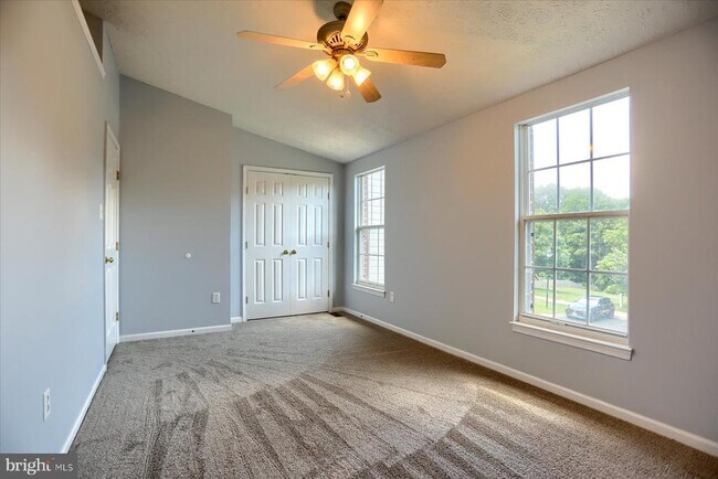 Building Photo - 437 Ashton Ln