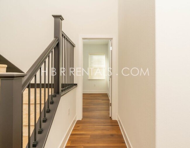 Building Photo - Spacious 4-Bedroom Haven with 4 Full Baths in Lathrop – 3,200 Sq. Ft. of Comfort and Style!