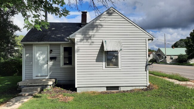 Building Photo - 200 Springhill