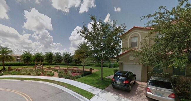 Building Photo - 10983 NW 79th St