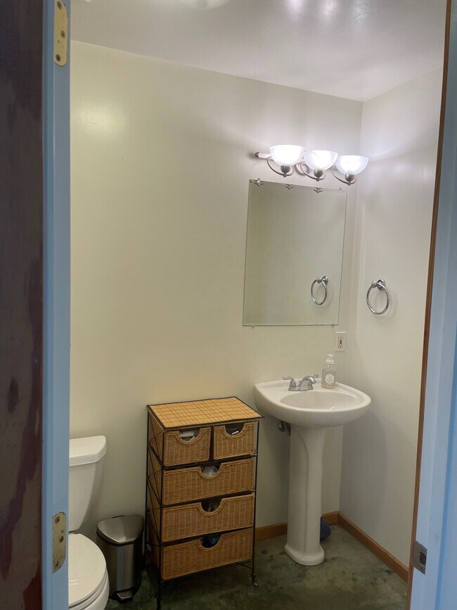 Building Photo - 17 Waokele Pl