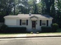 Building Photo - 601 Elm Ave