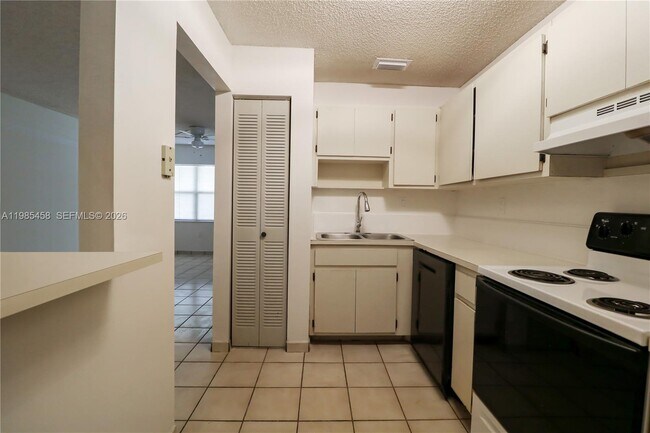 Building Photo - 12955 SW 66th Ln