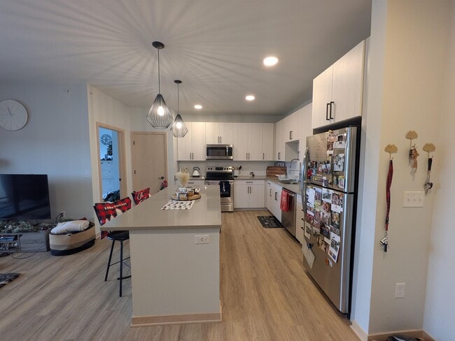 Building Photo - 6408 Bridge Rd