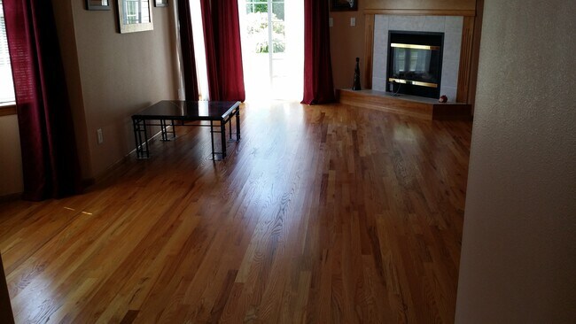 Building Photo - Beautiful Home Located in Cordata Neighbor...