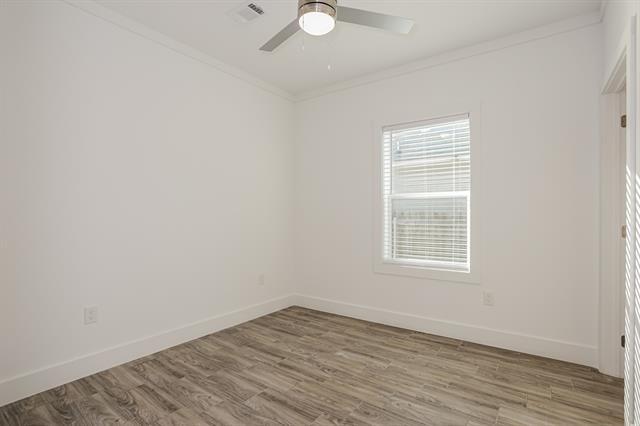 Building Photo - 4330 Fernwood Ave