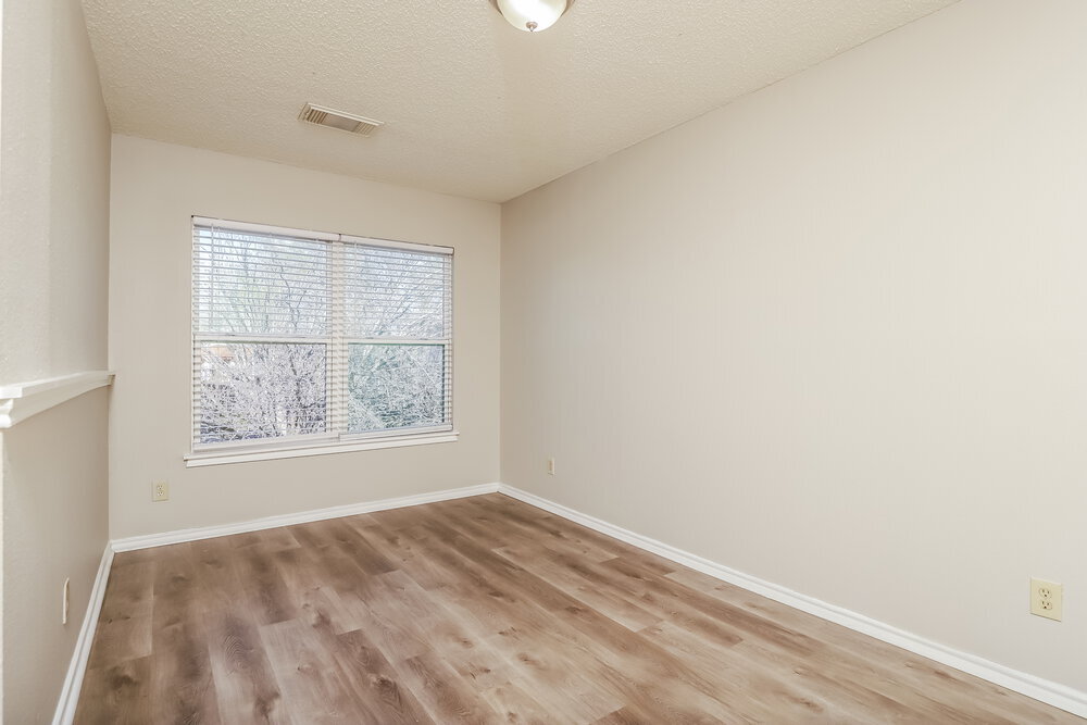 Building Photo - 8320 Morning Grove