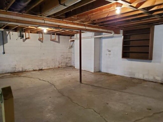 Building Photo - 109 Robin Dr