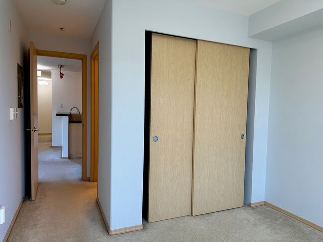 Building Photo - 2 Weeks Free Rent at Wonderful Greenwood 2 Bed/2Bath