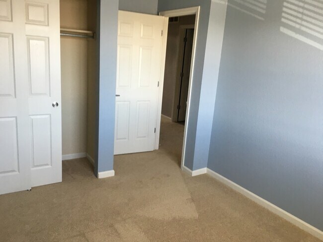 Building Photo - 4238 Riley Dr