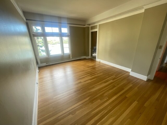 Building Photo - 200 Lakeside Dr
