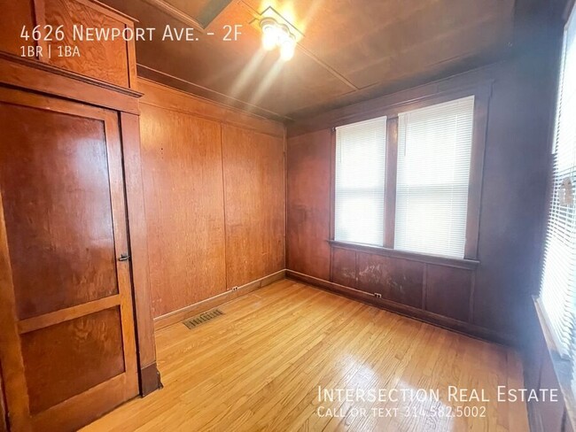 Building Photo - Gorgeous 1 Bedroom with Lots of Updates in...