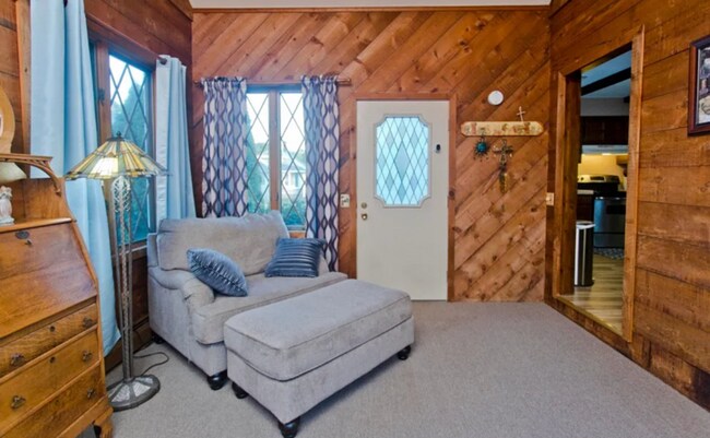 Building Photo - 52 Ludger Ave