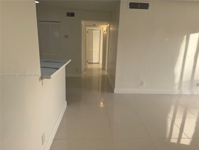 Building Photo - 10773 Cleary Blvd