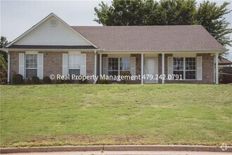 Building Photo - COMING SOON!! 3 Bedroom Home in Greenwood ...