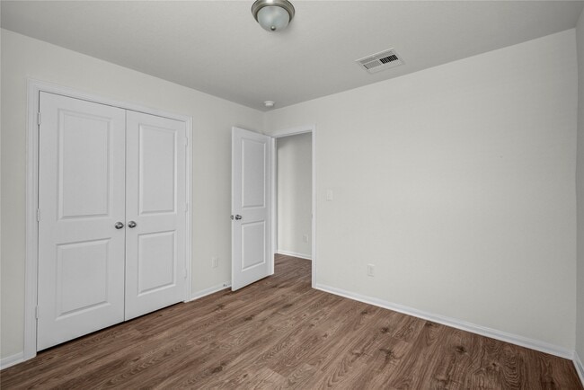 Building Photo - 416 Magnolia Ln