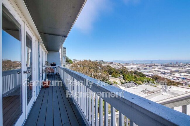 Building Photo - 661 Peralta Ave