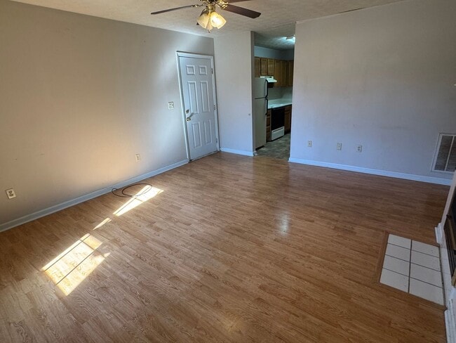 Building Photo - Blackberry Ln Duplex