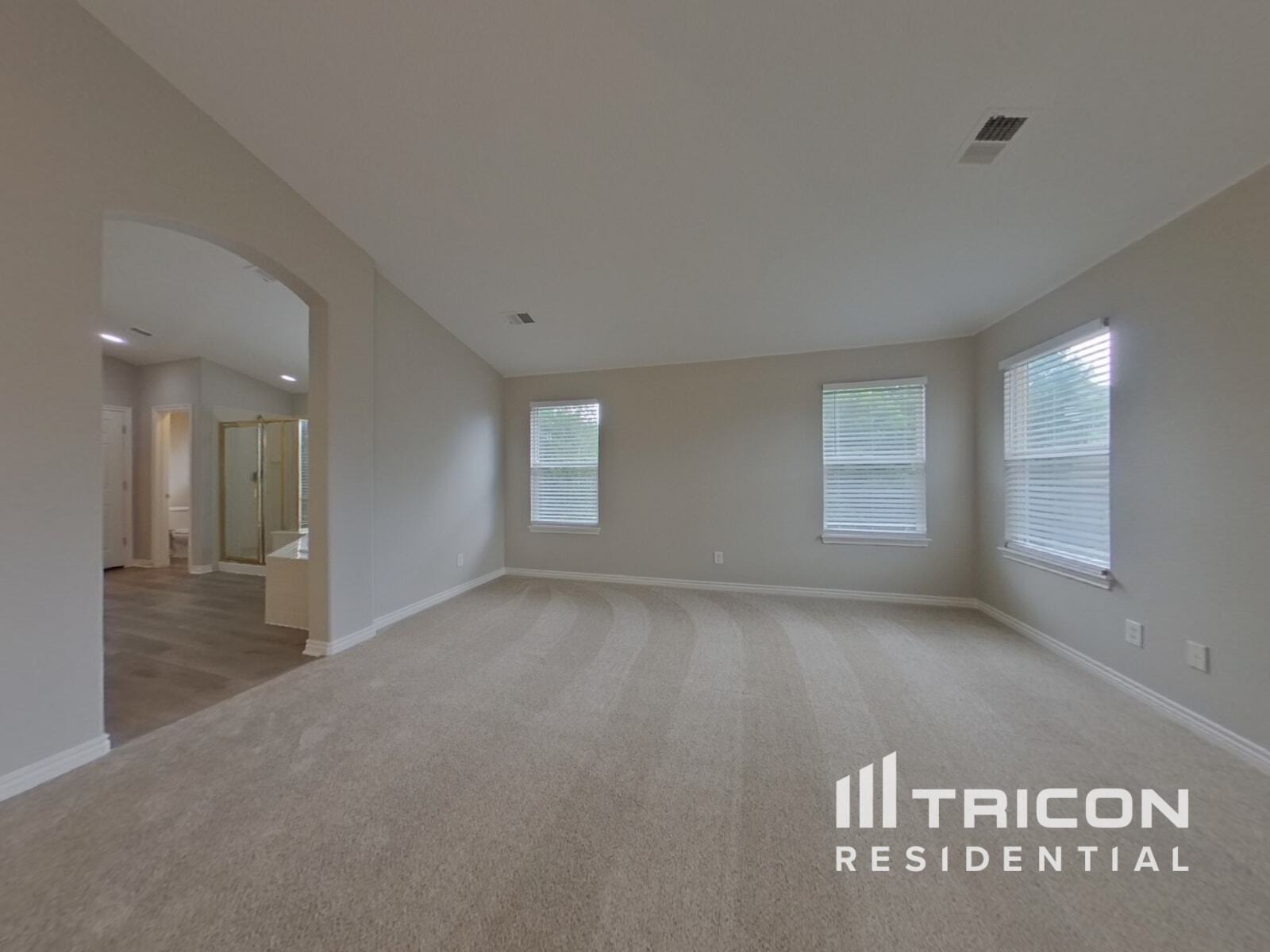 Building Photo - 17703 E Cloudberry Dr