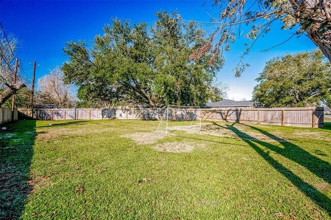 Building Photo - 115 Wilburn Dr