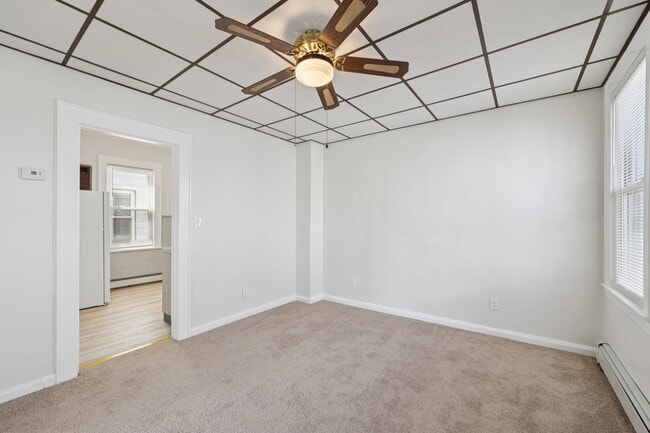 Building Photo - 153 Banta Ave