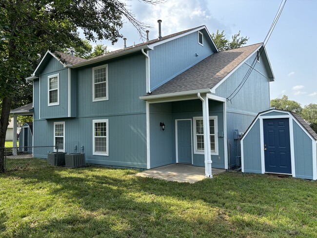 Building Photo - 1329 East 21st terrace