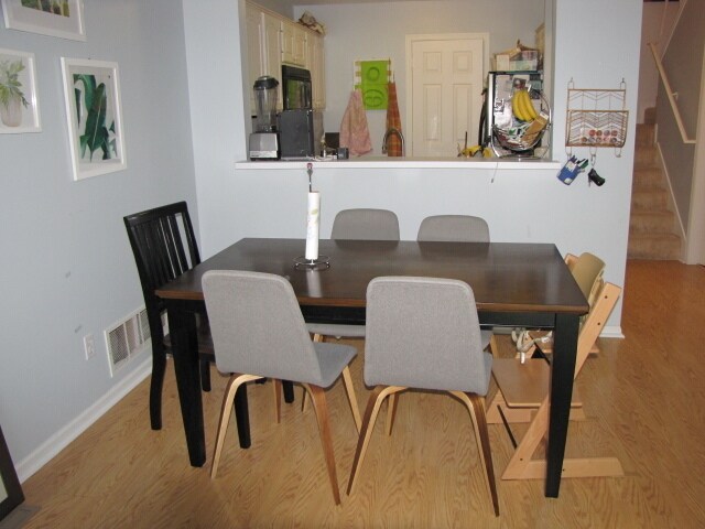 Building Photo - 2BR/1.5BA Townhouse *Near Parkers Lake!* - Plymouth- Available Sept 1!