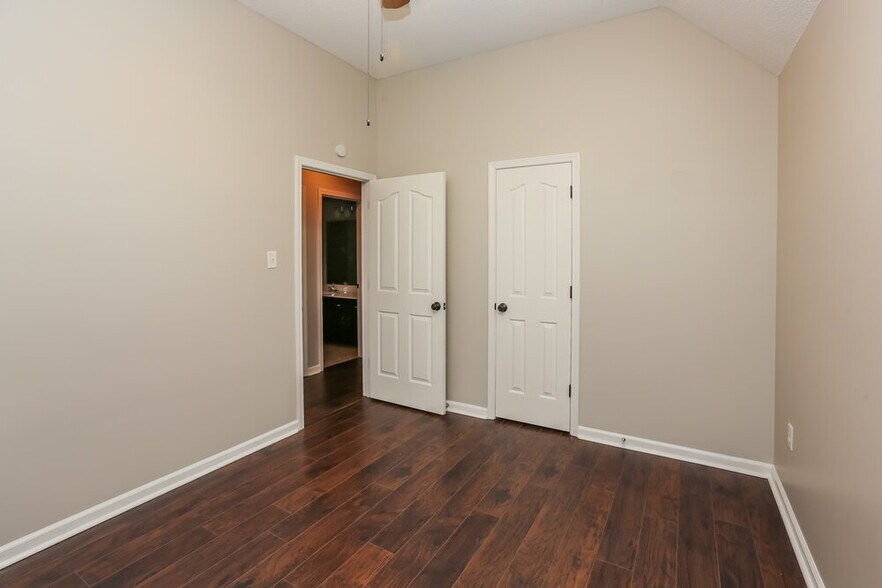 Building Photo - 13078 Braybourne Pkwy