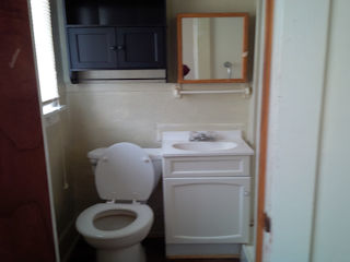 one bath - 419 10th St