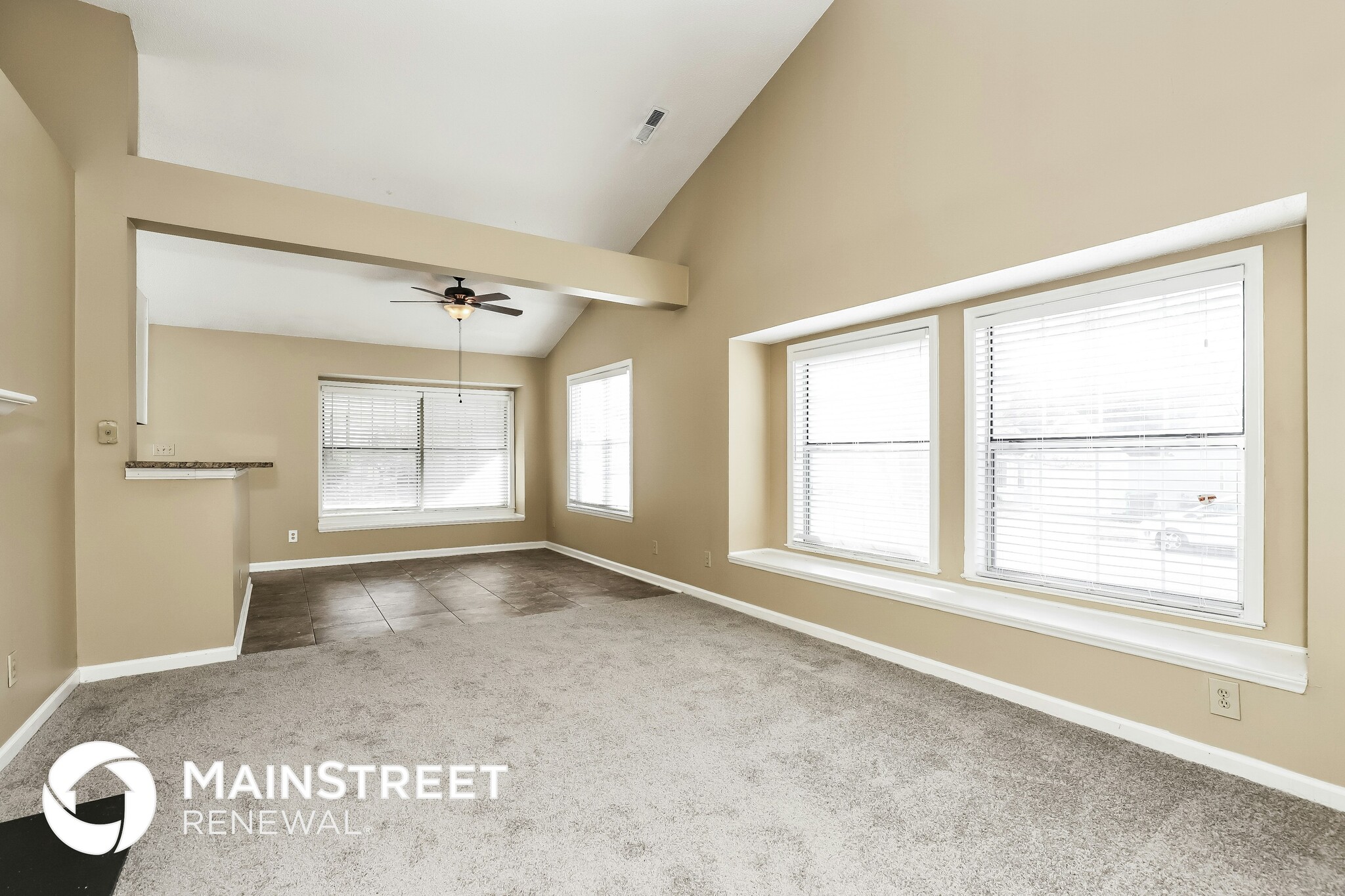 Building Photo - 400 Amberly Dr