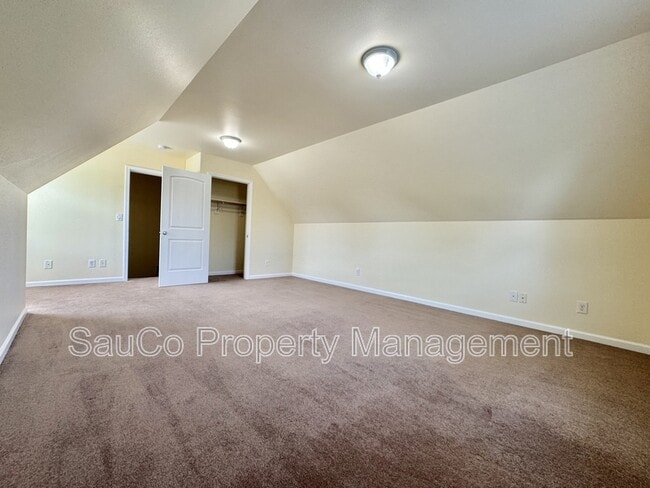 Building Photo - 2485 Meridian Dr