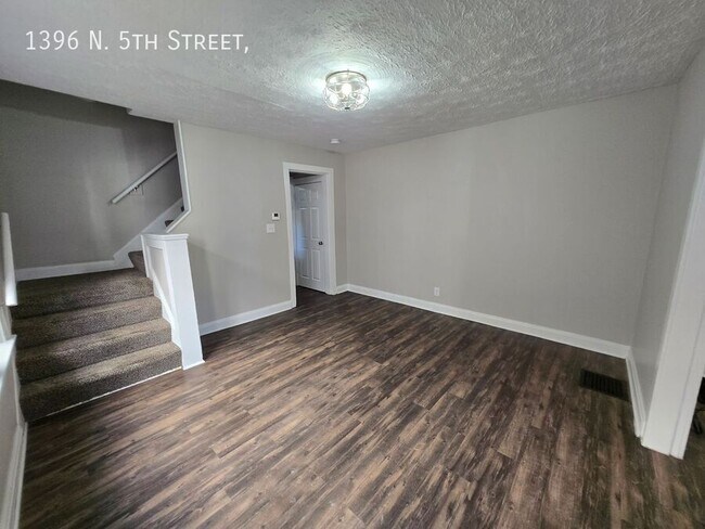 Building Photo - 1396 N 5th St