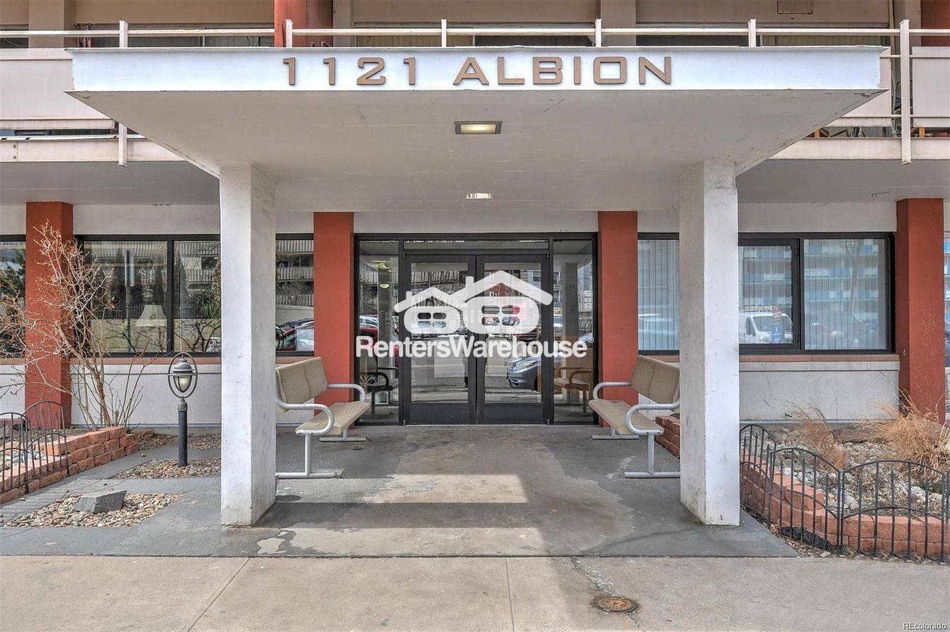 Building Photo - 1121 Albion St